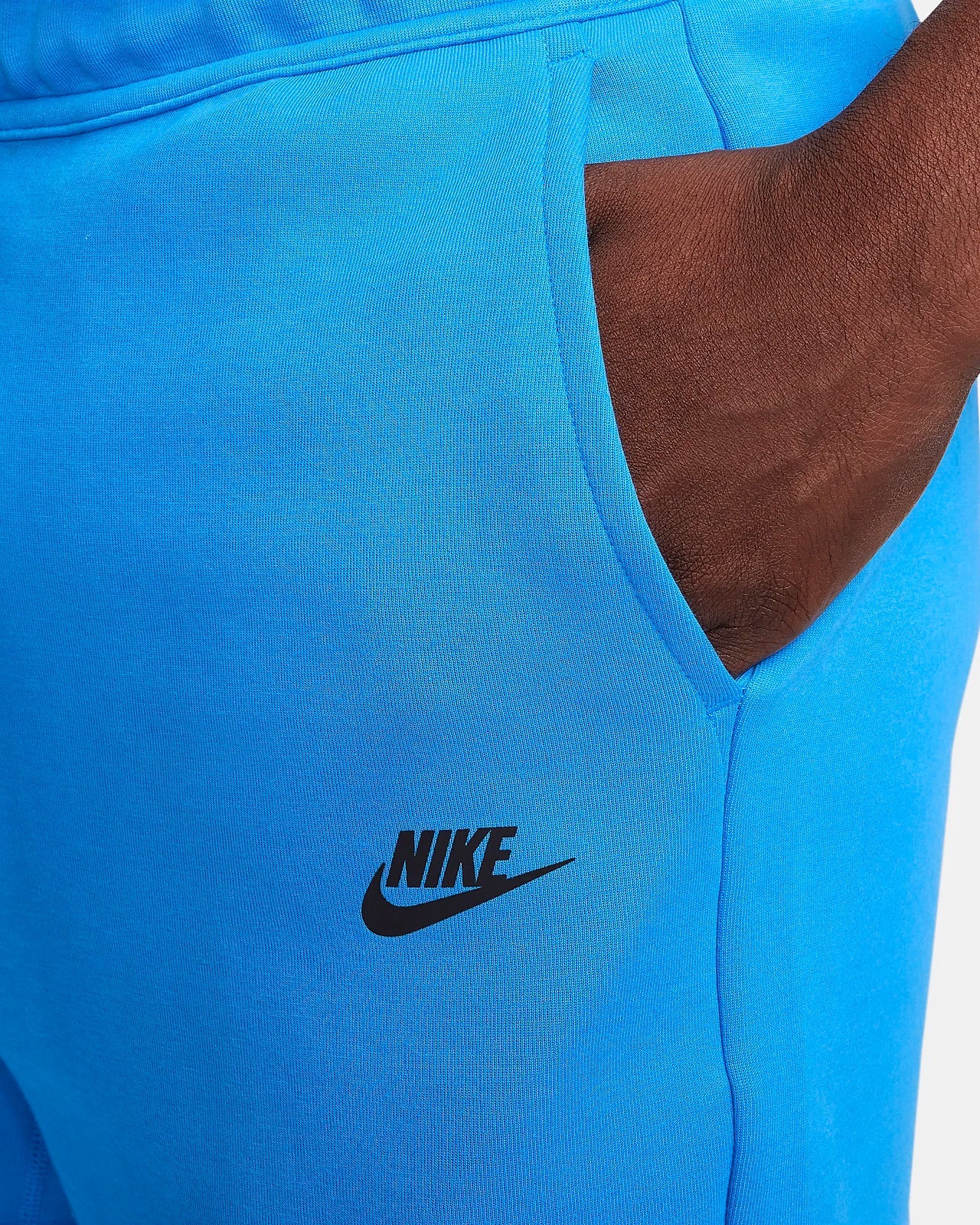 NIKE SPORTSWEAR TECH FLEECE SHORTS