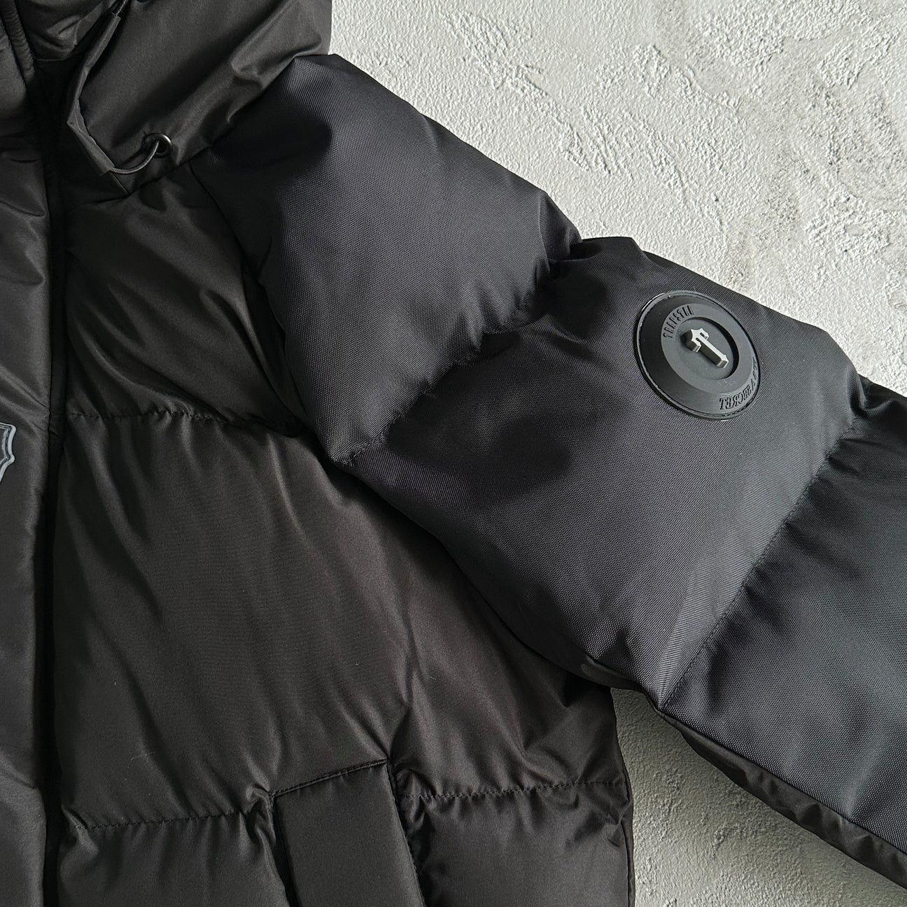 TRAPSTAR DECODED ARCH BLACK PUFFER