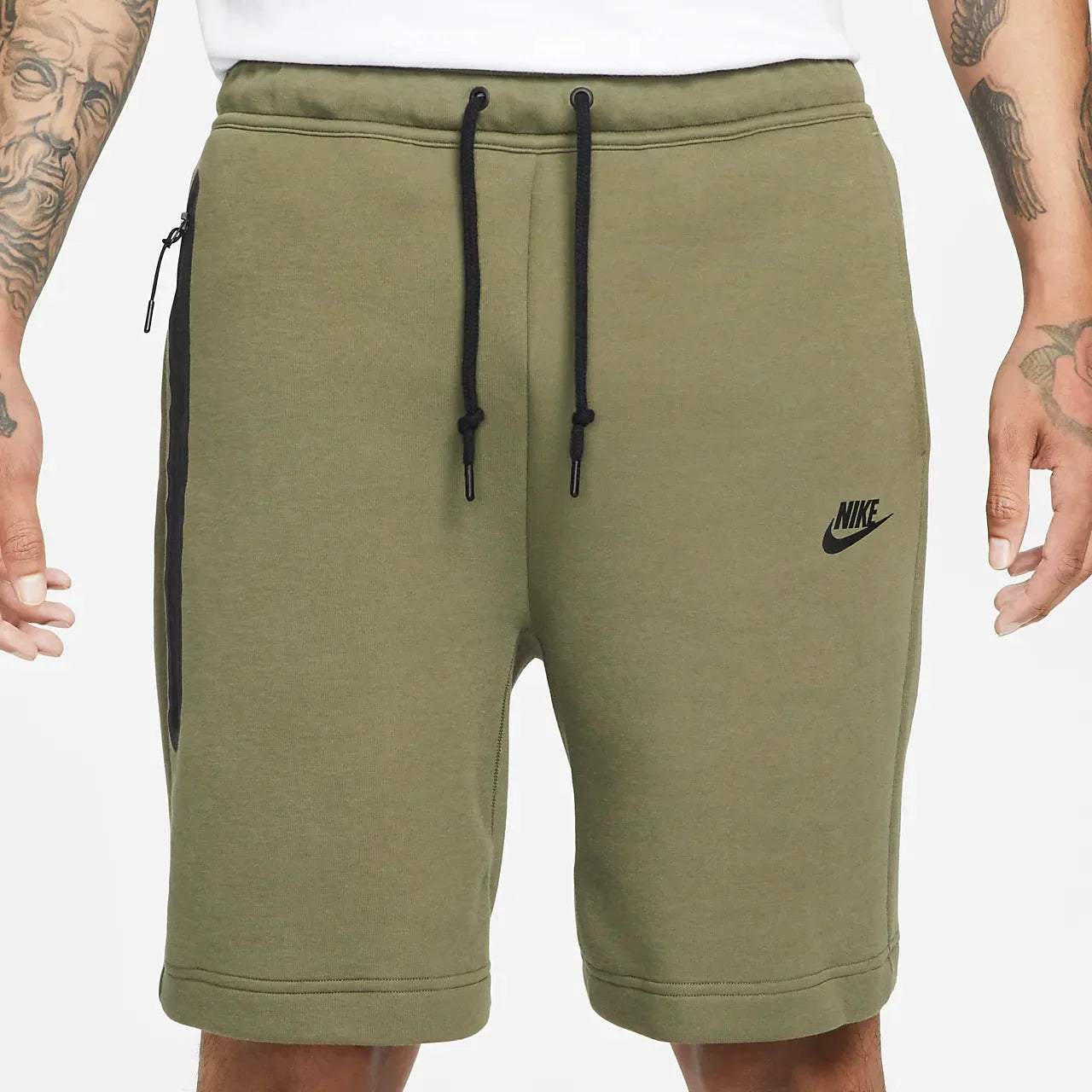 NIKE SPORTSWEAR TECH FLEECE SHORTS