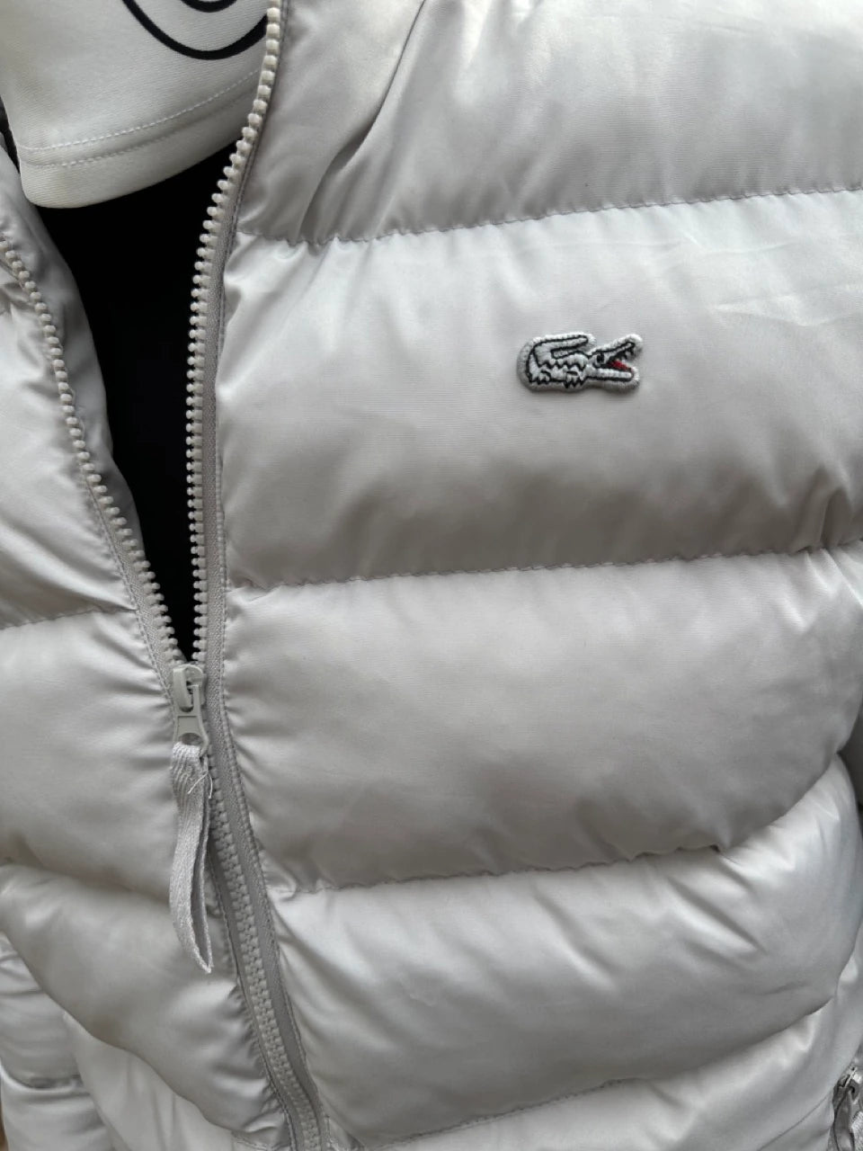 LACOSTE DETACHABLE HOODED PUFFER JACKET - ICE GREY