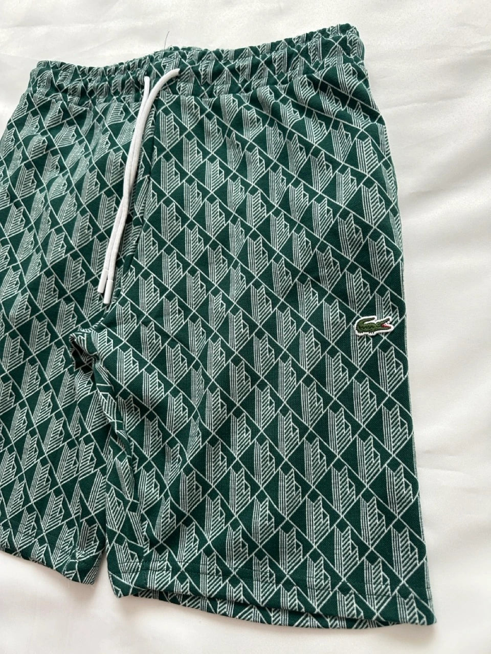 LACOSTE MONOGRAM CLASSIC SHORTS- GREEN/WHITE