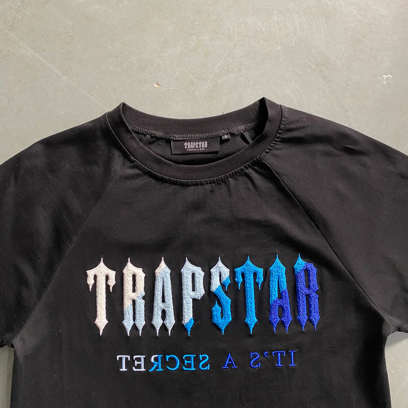 TRAPSTAR CHENILLE DECODED SHORT SET