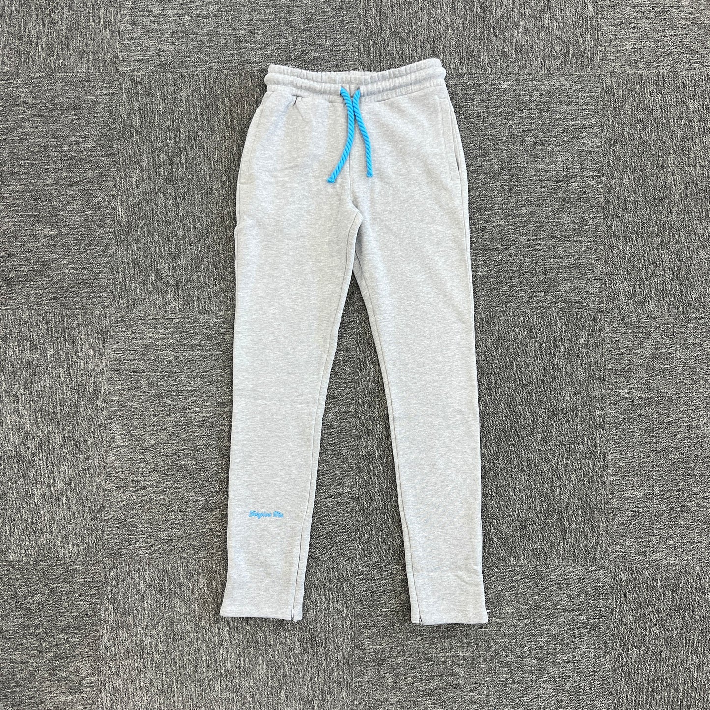 SYNAWORLD “SYNA LOGO” TRACKSUIT – GREY / BLUE