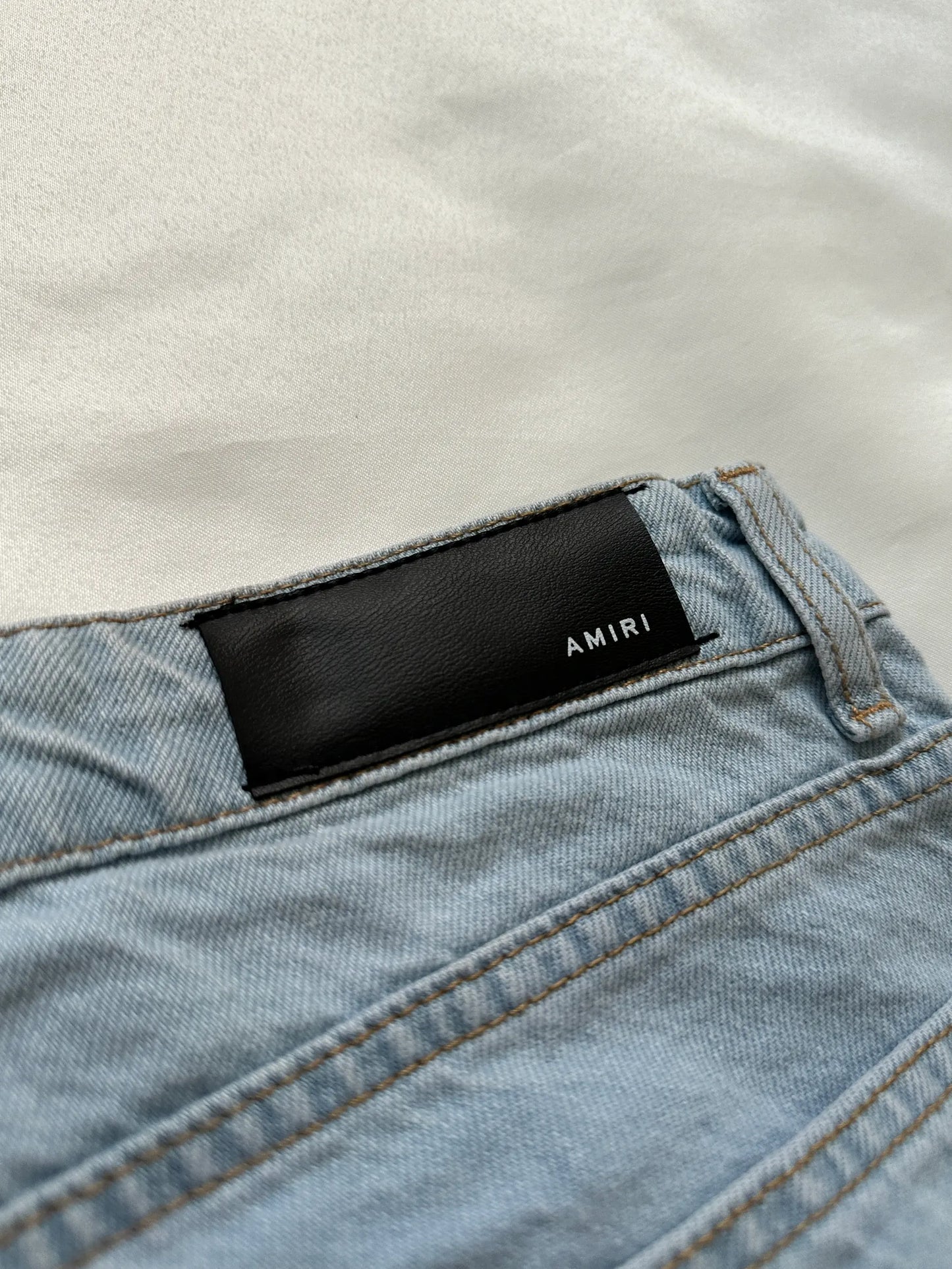 AMIRI BAGGY JEANS - ICE BLUE