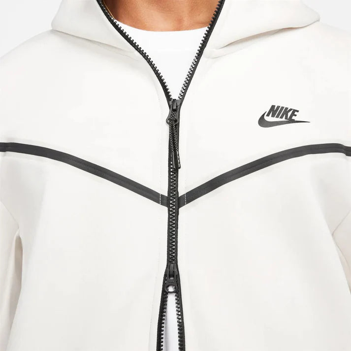 Nike Tech Fleece jacket- White