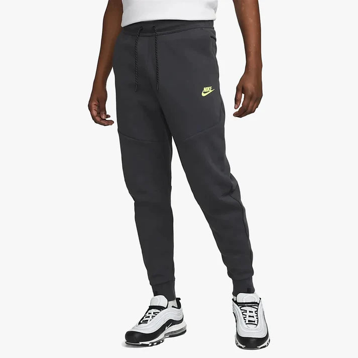 NIKE TECH FLEECE JOGGER - GREY VOLT