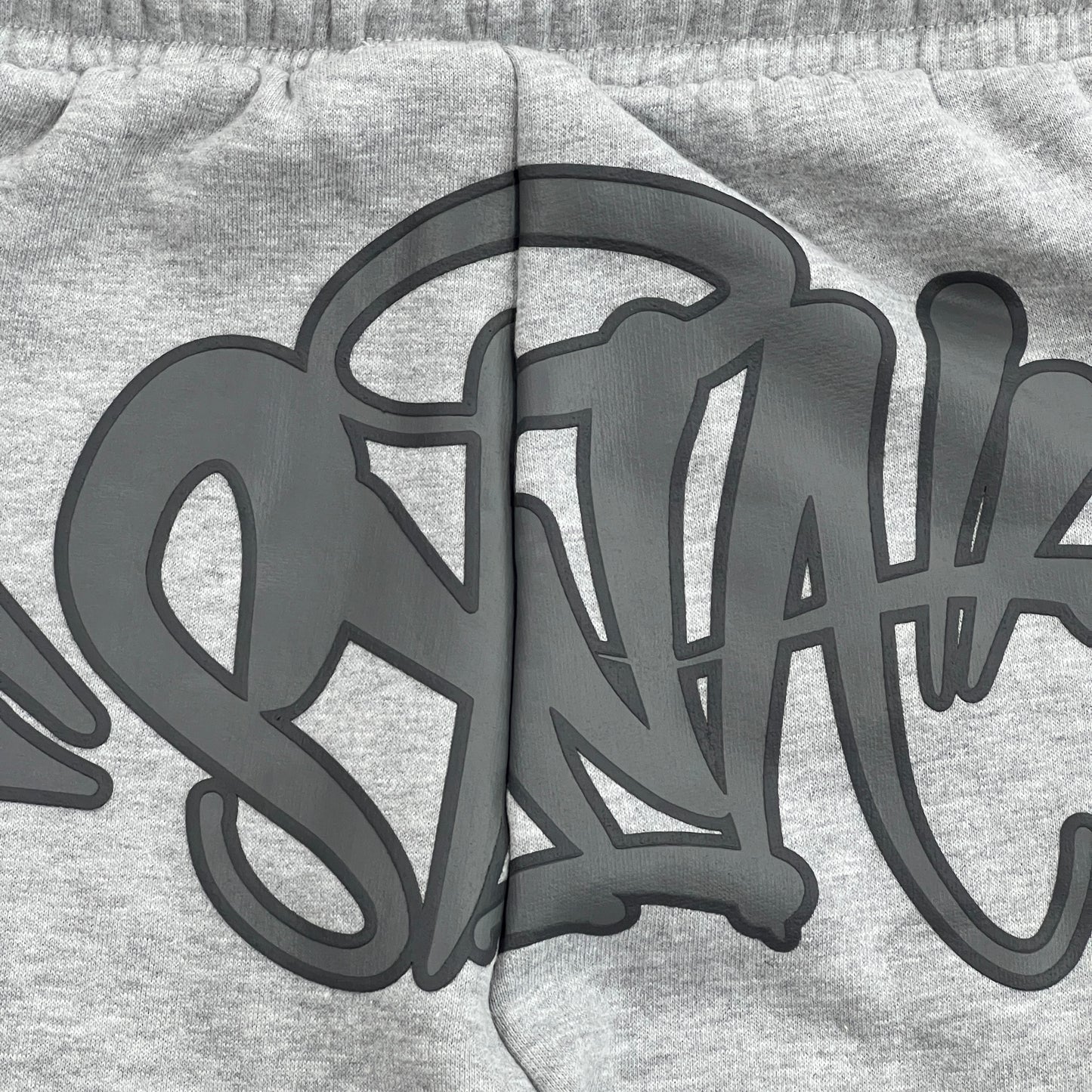 SYNAWORLD “SYNA LOGO” TRACKSUIT – GREY